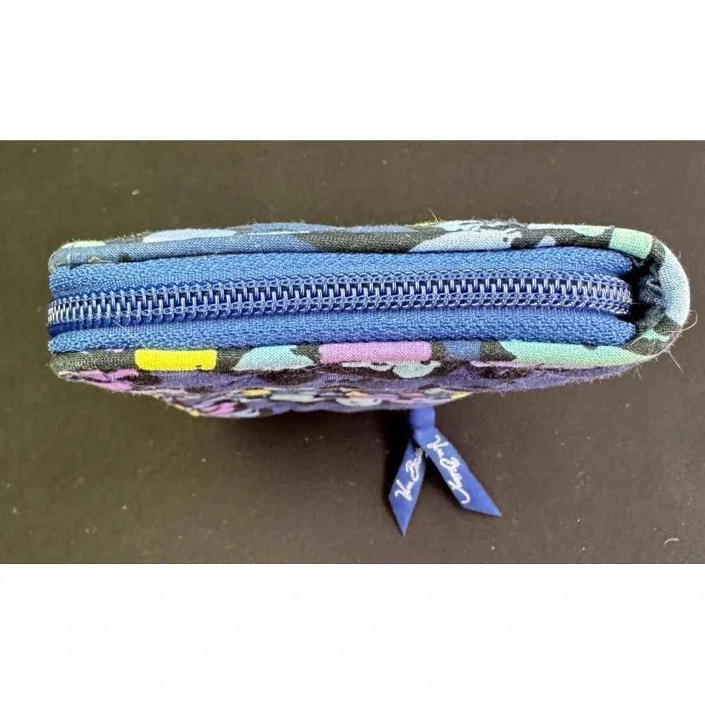 Vera Bradley Zip-Around Wallet Blue Indigo Pop Pattern Accordion 8x5 Credit Card - Picture 5 of 12